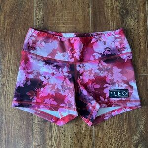 Fleo spandex shorts, size small